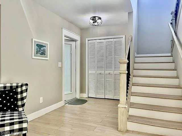 3 bed, 2.5 bath, 1140 sqft, $9,000 — Photo 3