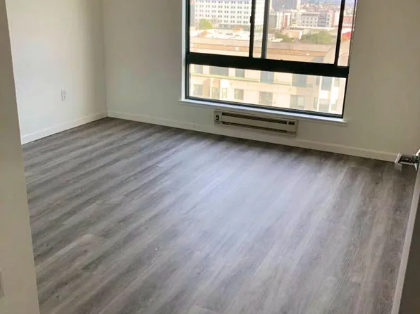 988 Franklin St APT 908, Oakland, CA 94607