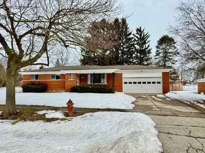 495 Hamilton Ave, Almont, MI, 48003