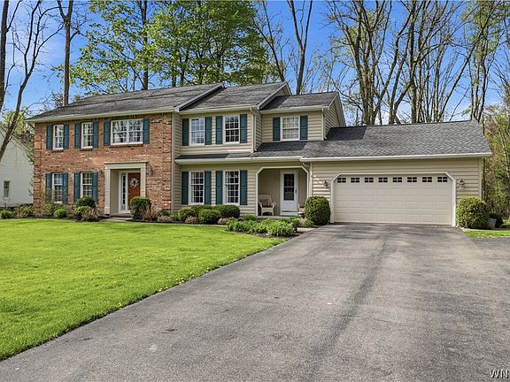 2nd image of 69 Middlebury Rd