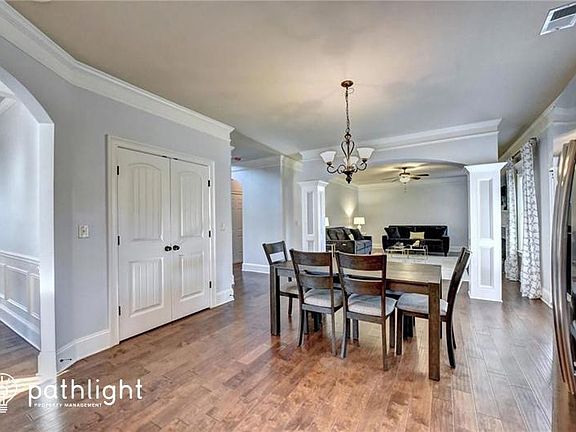 4th image of 206 Birchwood Dr