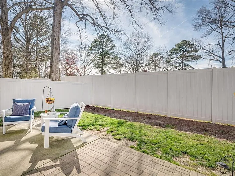 225 Floridays Way — Photo 35