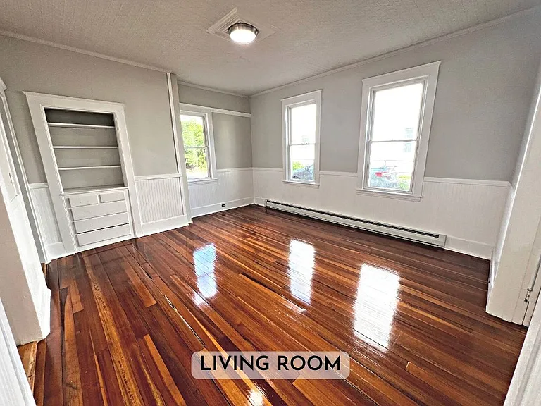 32 Pool St #101 — Photo 7