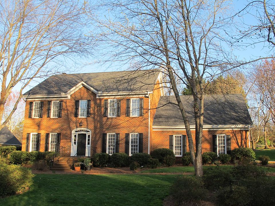 1st image of 204 Quail Creek Ln