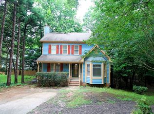 200 Carrousel Ln, Cary, NC 27513