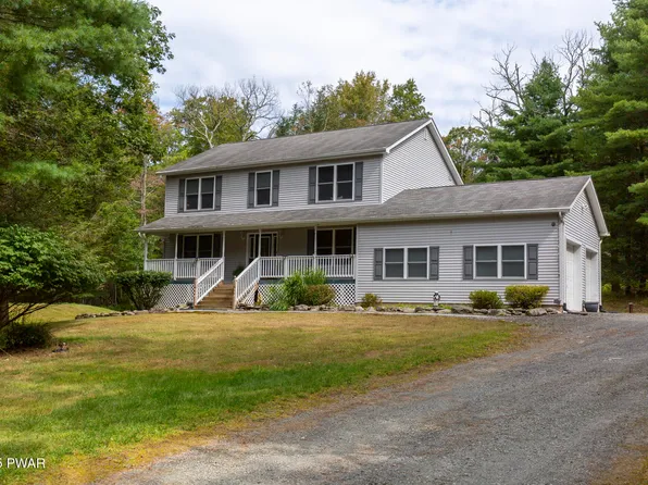 149 Christopher Way, Hawley, PA 18428