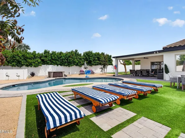 7222 W JOHN CABOT Road, Glendale, AZ 85308