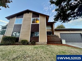 3086 Juniper St, Sweet Home, OR 97386