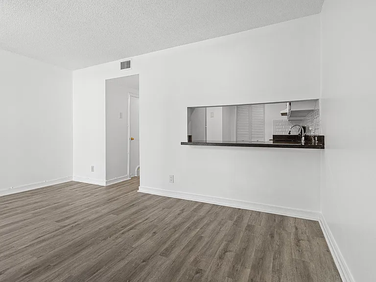 769 SE 1st Way — Photo 17