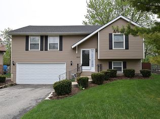 523 Dawes Ave, Glen Ellyn, IL 60137