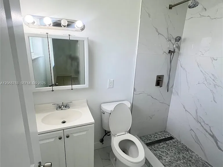 1244 NW 32nd Pl #1244 — Photo 9
