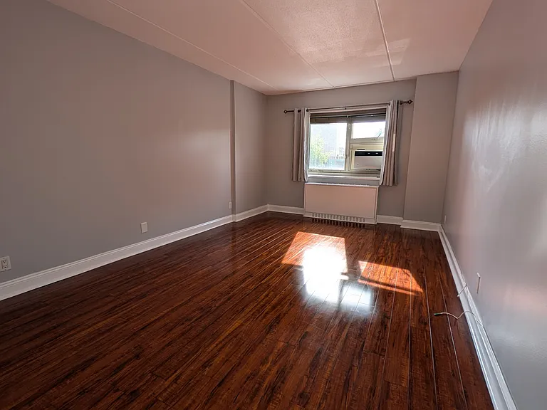 470 Halstead Ave #2S — Photo 7