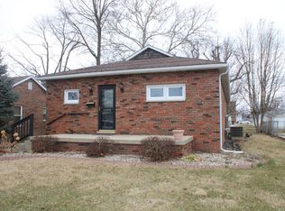 107 E Oak St, Gillespie, IL 62033