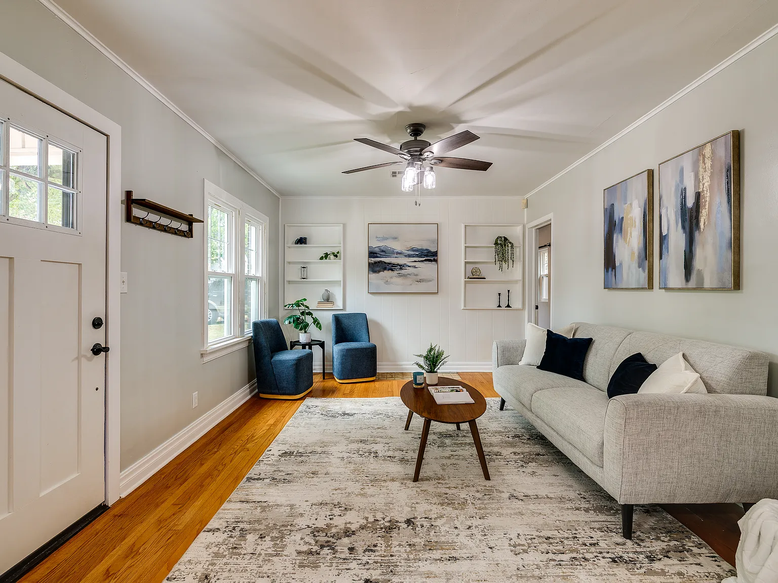 3 bed, 1352 sqft, $1,550 — Photo 3