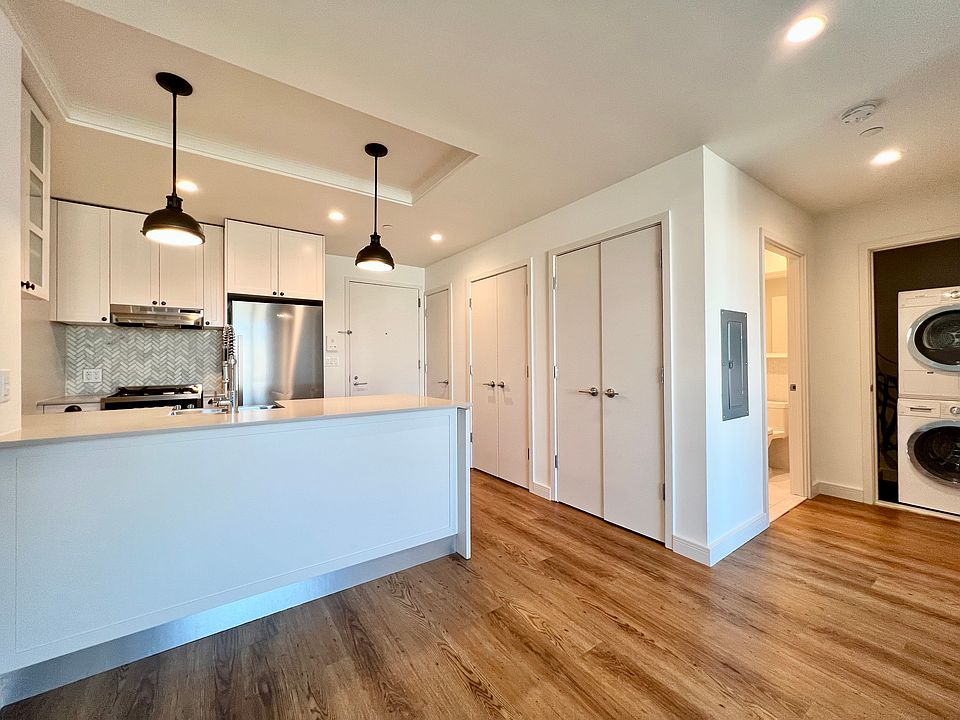 1st image of 409 Eastern Pkwy APT 415