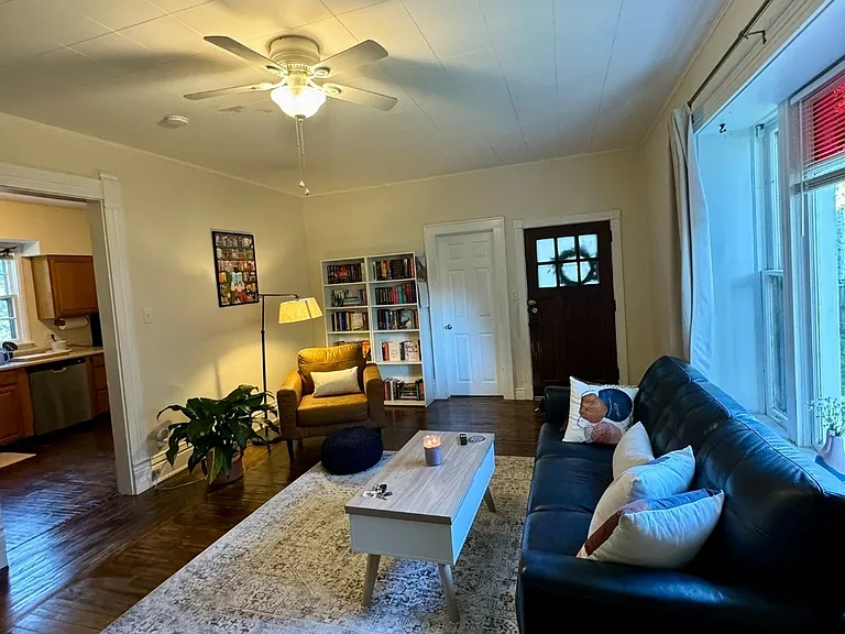 814 Douglas Ave — Photo 3