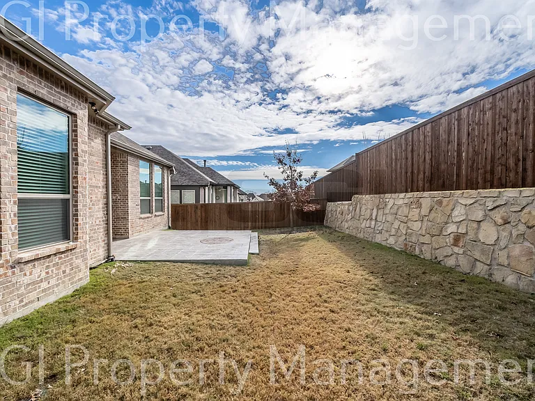 10_API06737HDR_mls_01022024