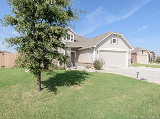 10904 N 120th East Ct, Owasso, OK 74055