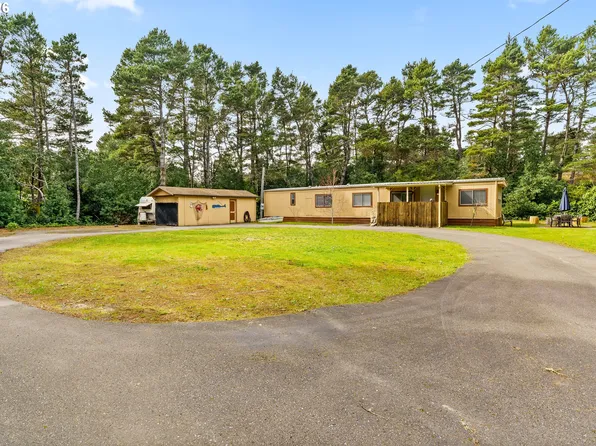 4835 Gloria Gayle Way, Florence, OR 97439