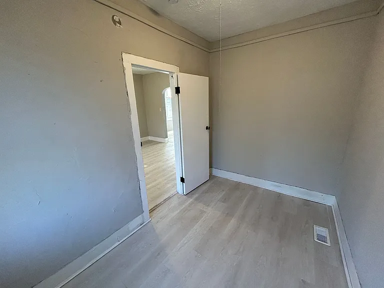 6818 Morgan Ave — Photo 8