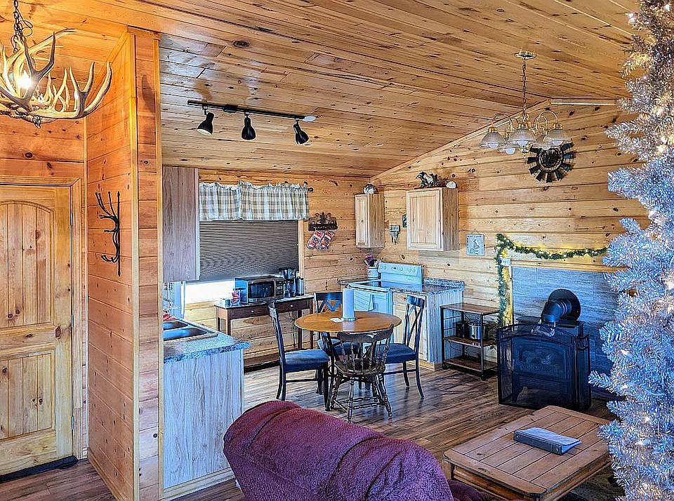 38970 State Highway 373, Greer, AZ 85927 | Zillow