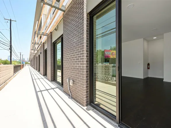 2209 S 1st St #107, Austin, TX 78704