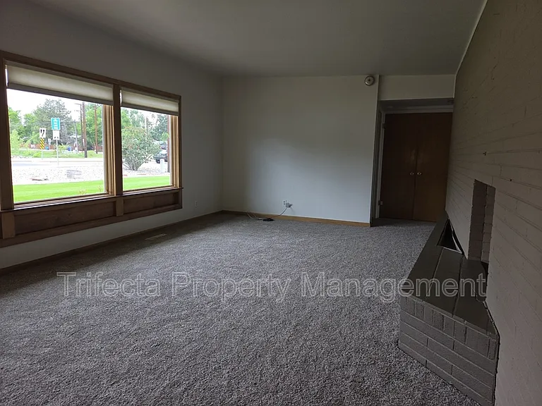 630 N Taft Hill Rd — Photo 8