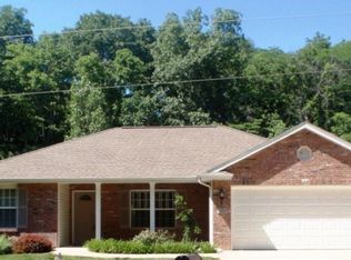 705 W Old Plank Rd, Columbia, MO 65203