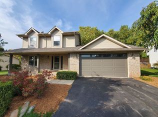 2687 Turnberry Ln, Howell, MI 48843