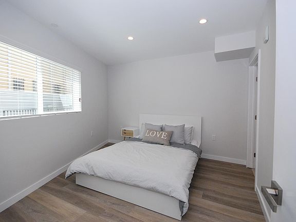 5th image of 8532 Cashio St