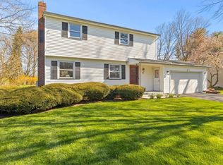 48 Kaywood Dr, Rochester, NY 14626