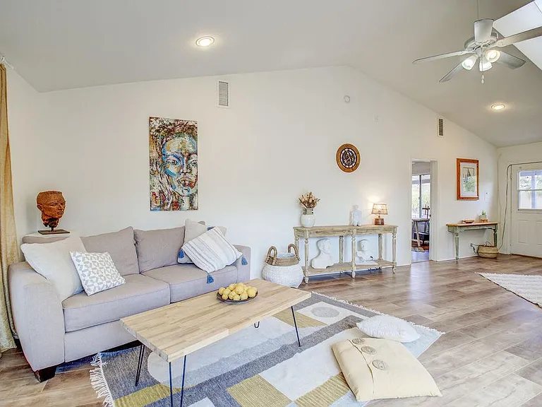 6308 W Port Royale Ln — Photo 55