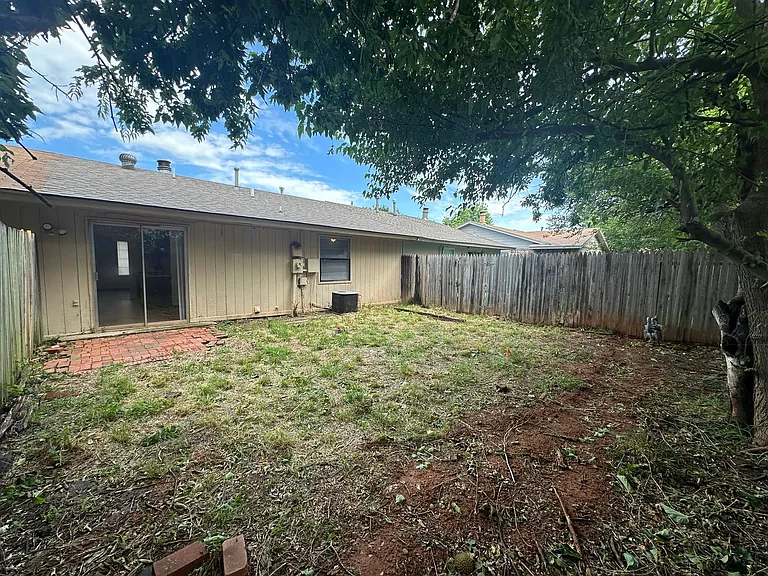 108 Kendra Dr — Photo 23