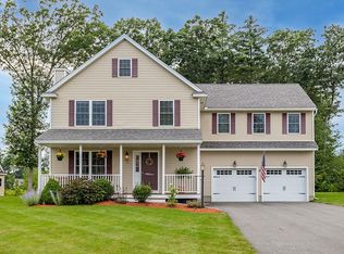 23 Appleblossom Dr, Ayer, MA 01432
