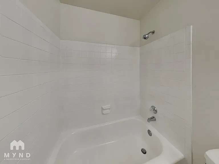 10049 W Mariposa St — Photo 14