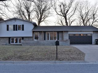 4101 Quivira Dr, Hutchinson, KS 67502