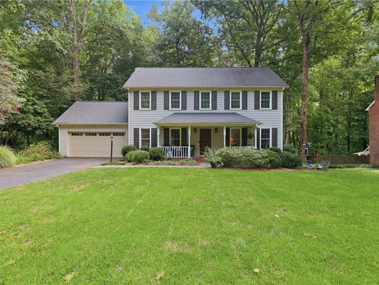 1213 Whispering Wind Dr, Pfafftown, NC 27040