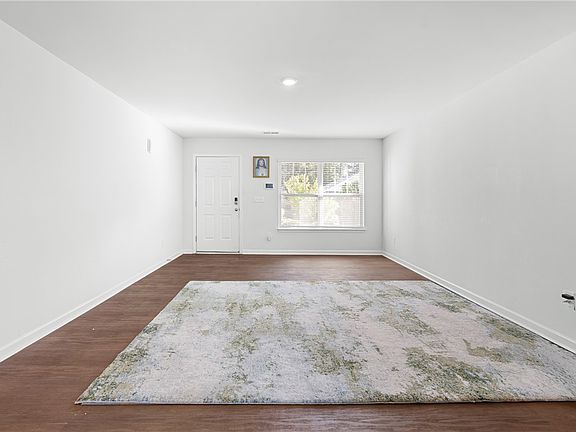 4th image of 21 Karkinnen Ct