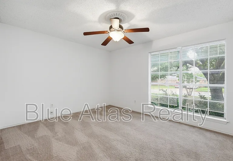4101 Gentle Springs Dr — Photo 14