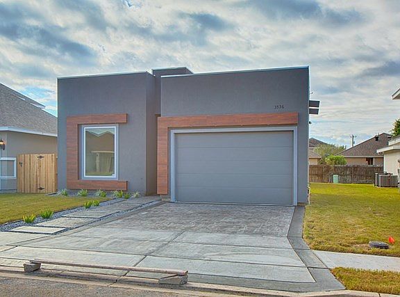 3rd image of 3536 Featherie St