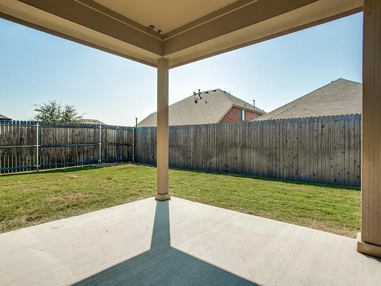 1120 Villa Paloma Blvd — Photo 22