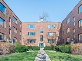 2613 Central St #2, Evanston, IL 60201