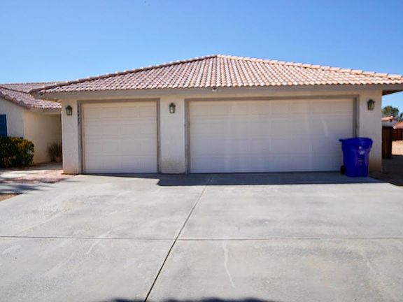 2nd image of 16417 Pauhaska Ct
