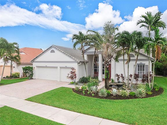 3rd image of 2824 E Abiaca Cir