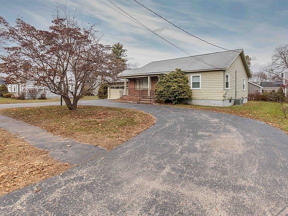 3rd image of 40 Moseley Ave