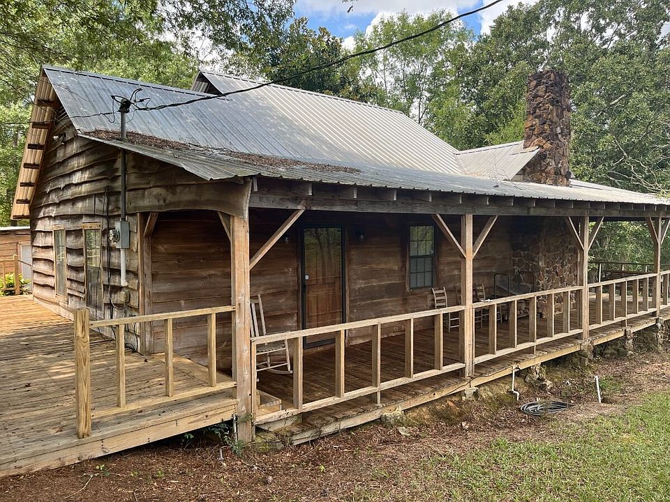 Unique 3BR/2BA Custom Built Redwood Cabin With Spacious North and West Facing Porches