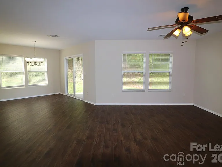 13011 Lake Erie Ln — Photo 6