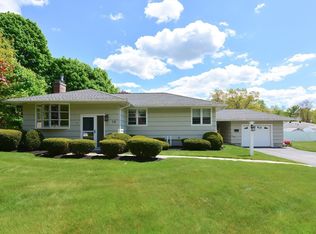 79 Edgewood Rd, Shrewsbury, MA 01545