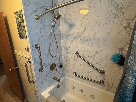 5th image of 417 Water St