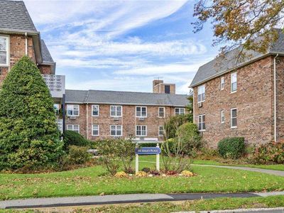 20 Daley Pl APT 112, Lynbrook, NY, 11563